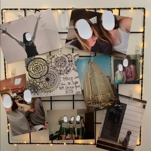 Black Un-Used Metal Photo Grid with LED Lighting